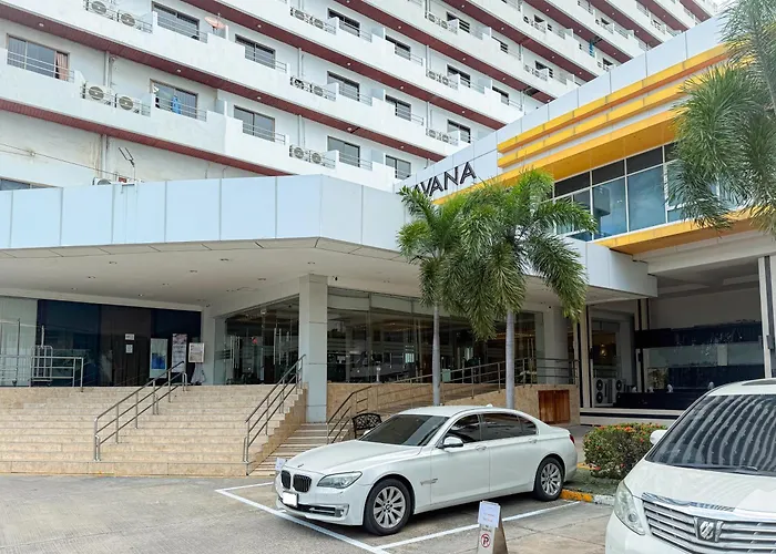 Avana & Convention Centre Hotel